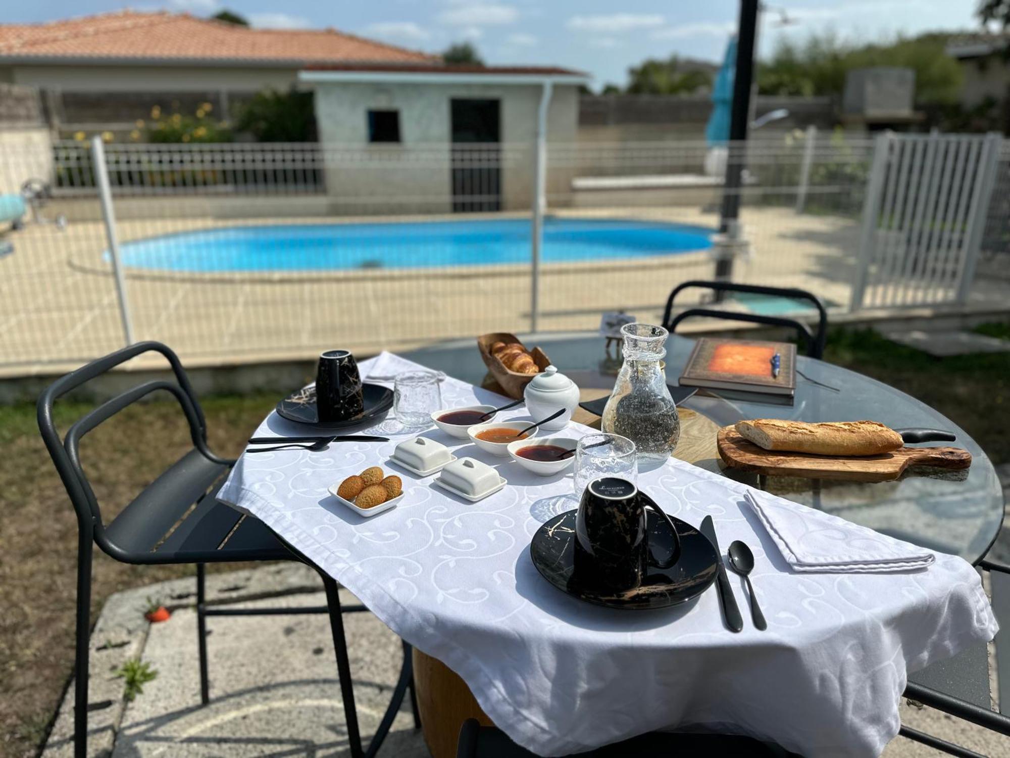 Le Mas Des Anges Soussans Kültér fotó